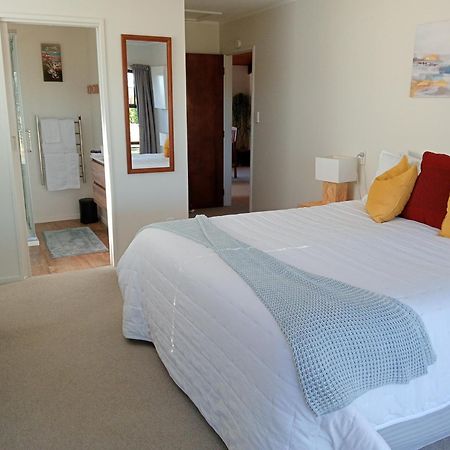 Carters Beach Bed And Breakfast Уестпорт Екстериор снимка
